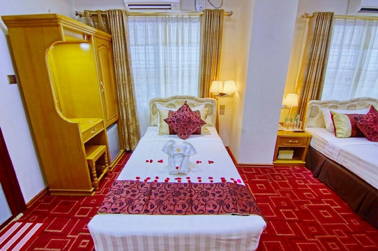 Myat Nan Yone Hotel Мандалай Экстерьер фото