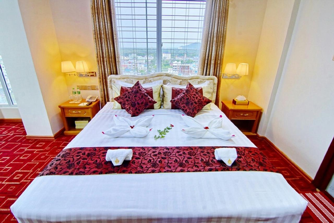 Myat Nan Yone Hotel Мандалай Экстерьер фото